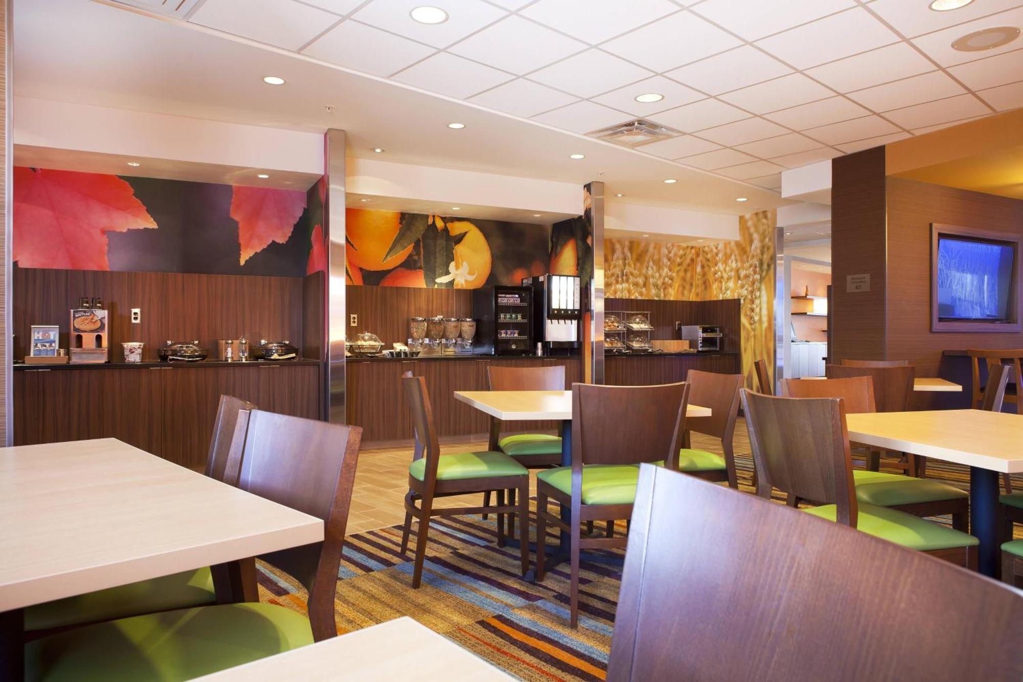 Fairfield Inn & Suites By Marriott Lethbridge Exterior foto